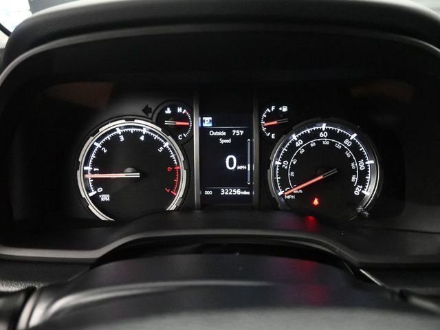 Used 2024 Toyota 4Runner TRD Off-Road Premium image 13