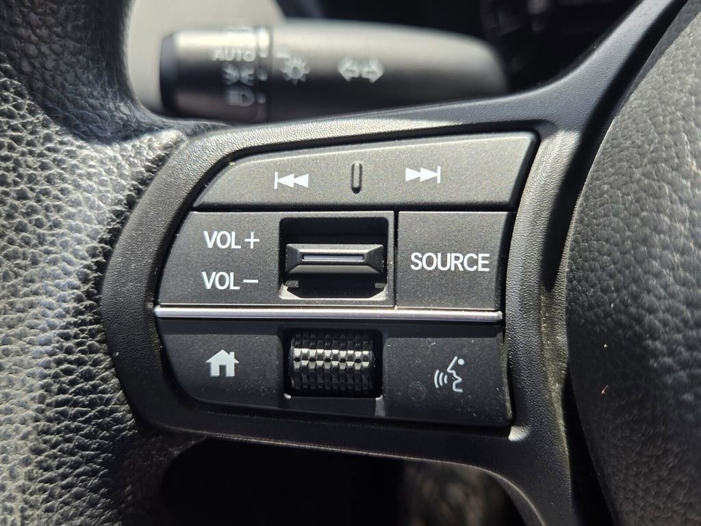 Certified 2023 Honda HR-V LX image 24