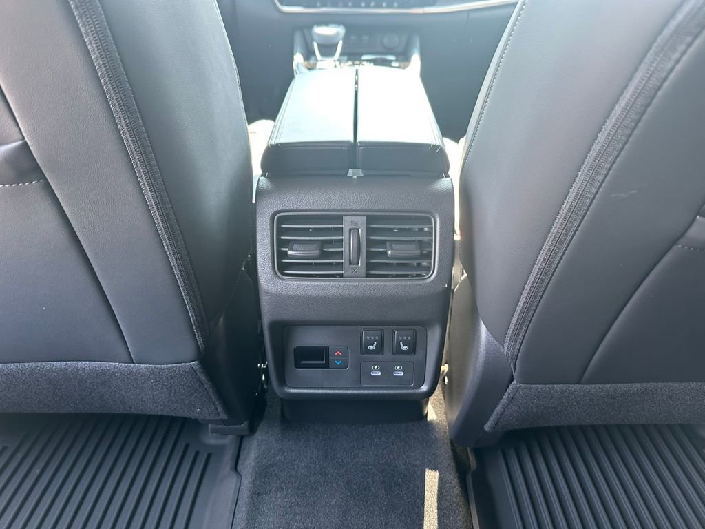 New 2026 Nissan Rogue Platinum w/ Platinum Premium Package image 21