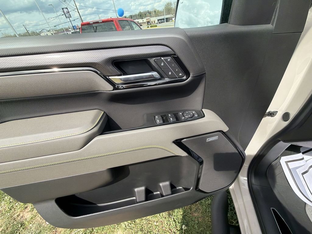 New 2026 Chevrolet Silverado 1500 ZR2 w/ LPO, Dark Essentials Package image 19