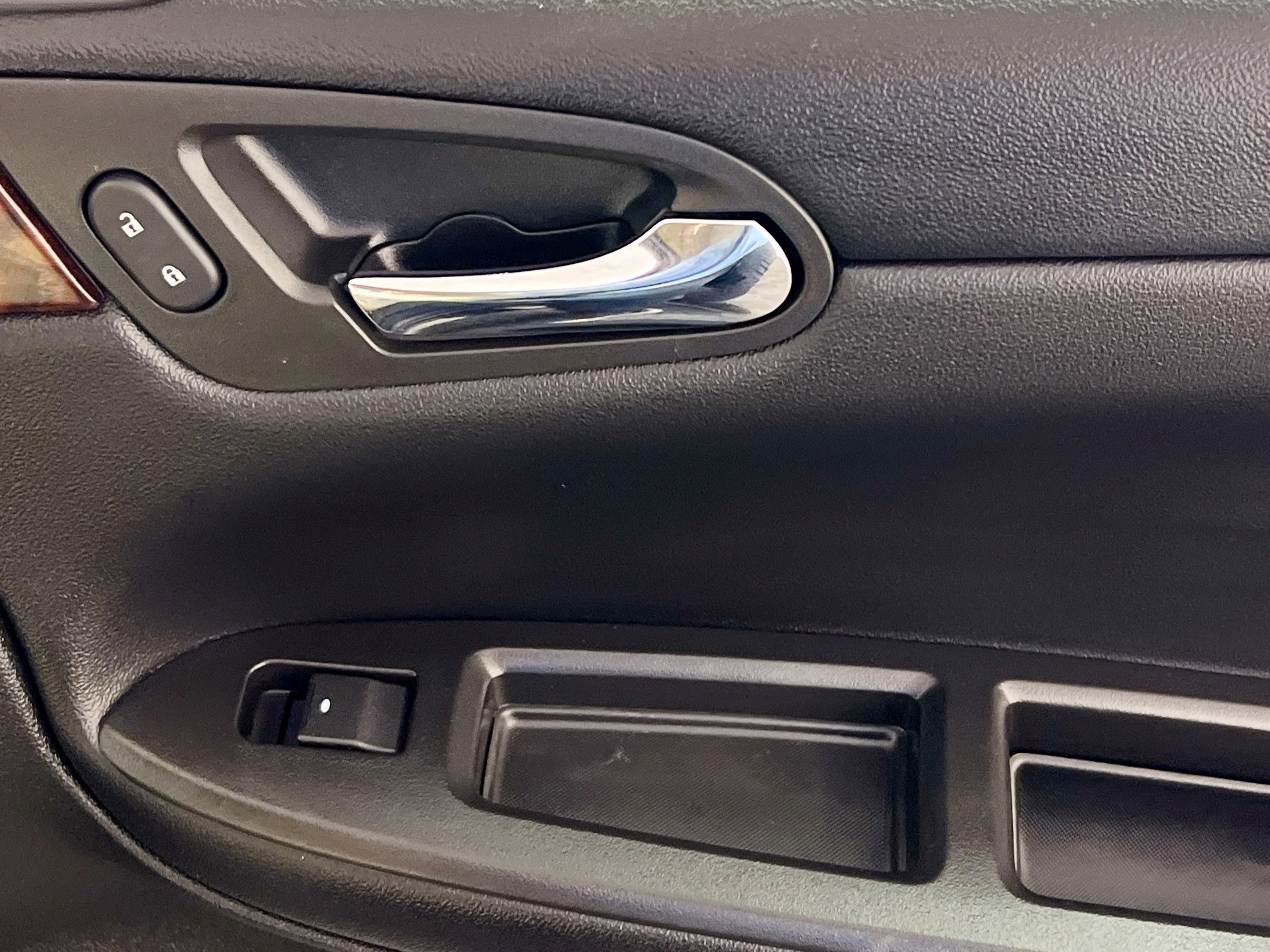 Used 2013 Chevrolet Impala LTZ image 31