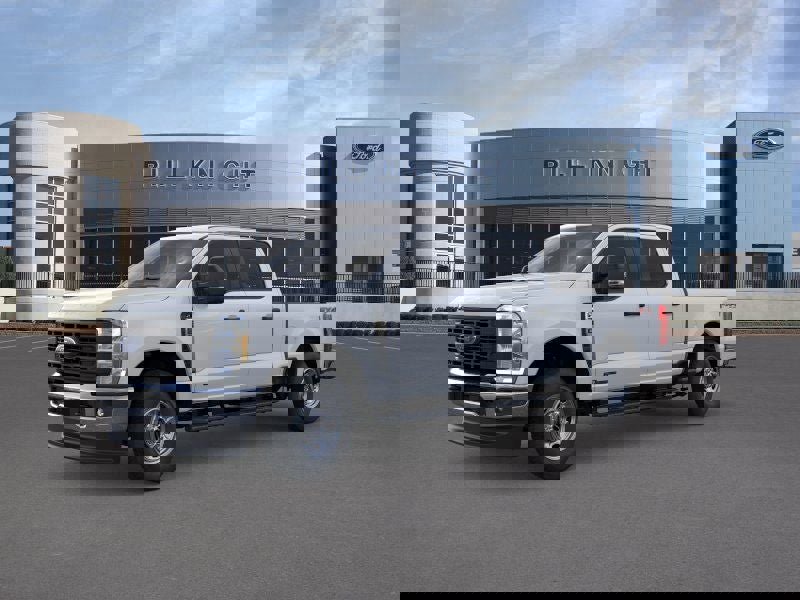 New 2025 Ford F250 XL w/ FX4 Off-Road Package image 2