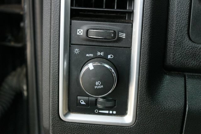 Used 2022 RAM 1500 Warlock AWD/4WD image 14