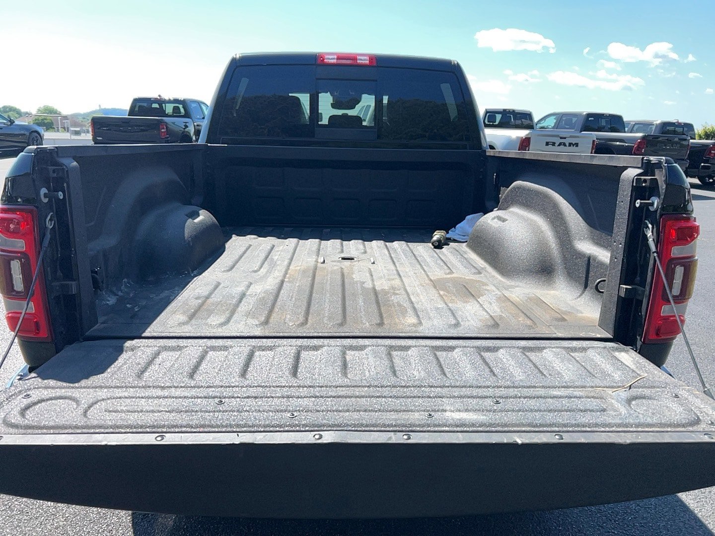 Used 2020 RAM 2500 Longhorn w/ Safety Group AWD/4WD image 31