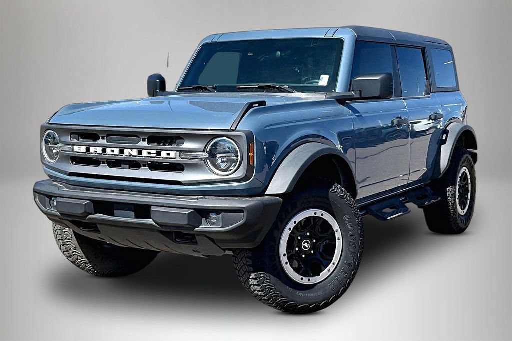 Used 2023 Ford Bronco Big Bend w/ Sasquatch Package AWD/4WD image 3