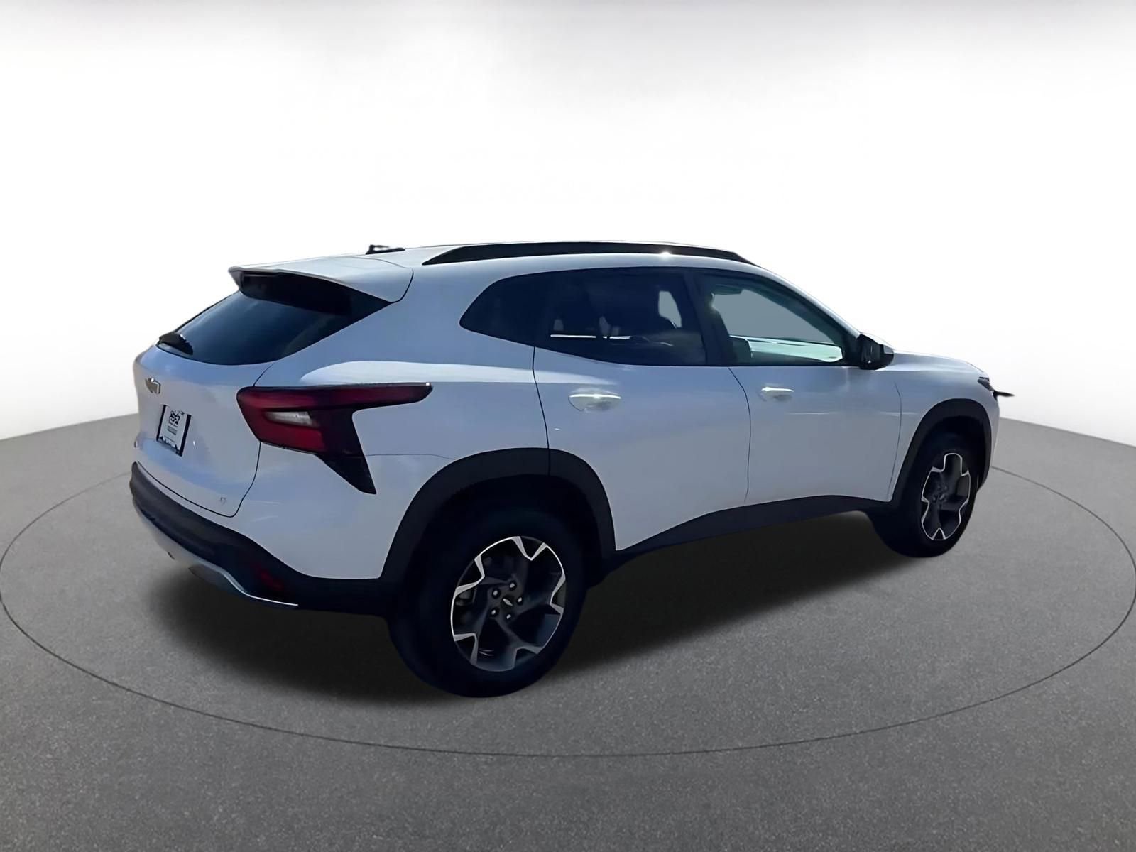 Used 2025 Chevrolet Trax LT image 15