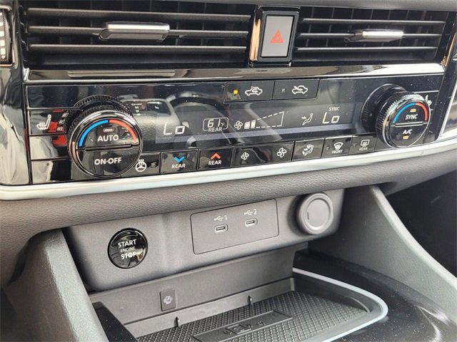 New 2025 Nissan Rogue SL w/ Tech Package image 12