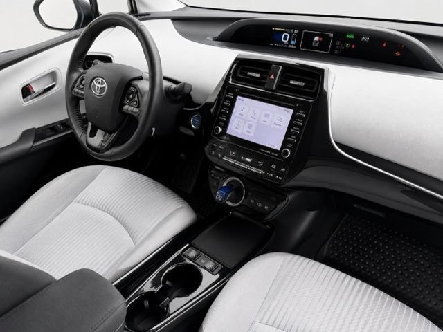 Used 2021 Toyota Prius Prime LE FWD image 25