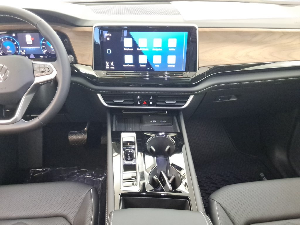 Used 2026 Volkswagen Atlas SE FWD image 13