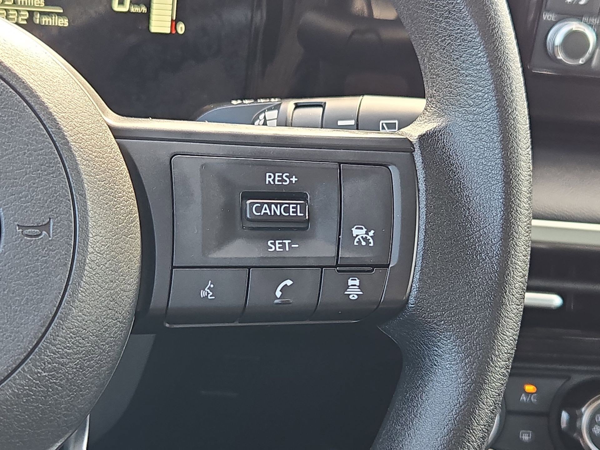Used 2025 Nissan Kicks S FWD image 19