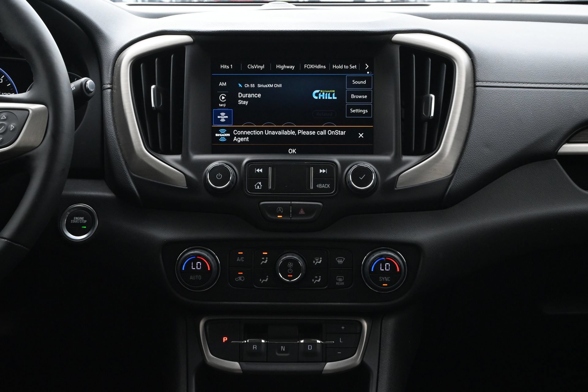 Used 2024 GMC Terrain Denali w/ Black Diamond Edition AWD/4WD image 13