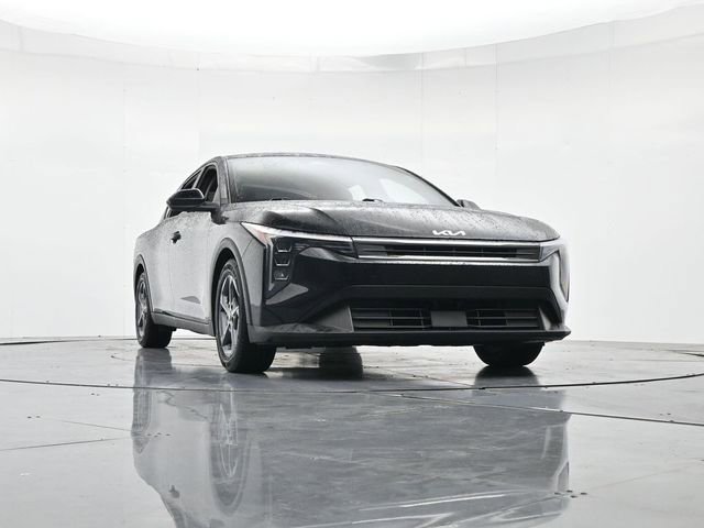 Used 2025 Kia K4 LXS image 34