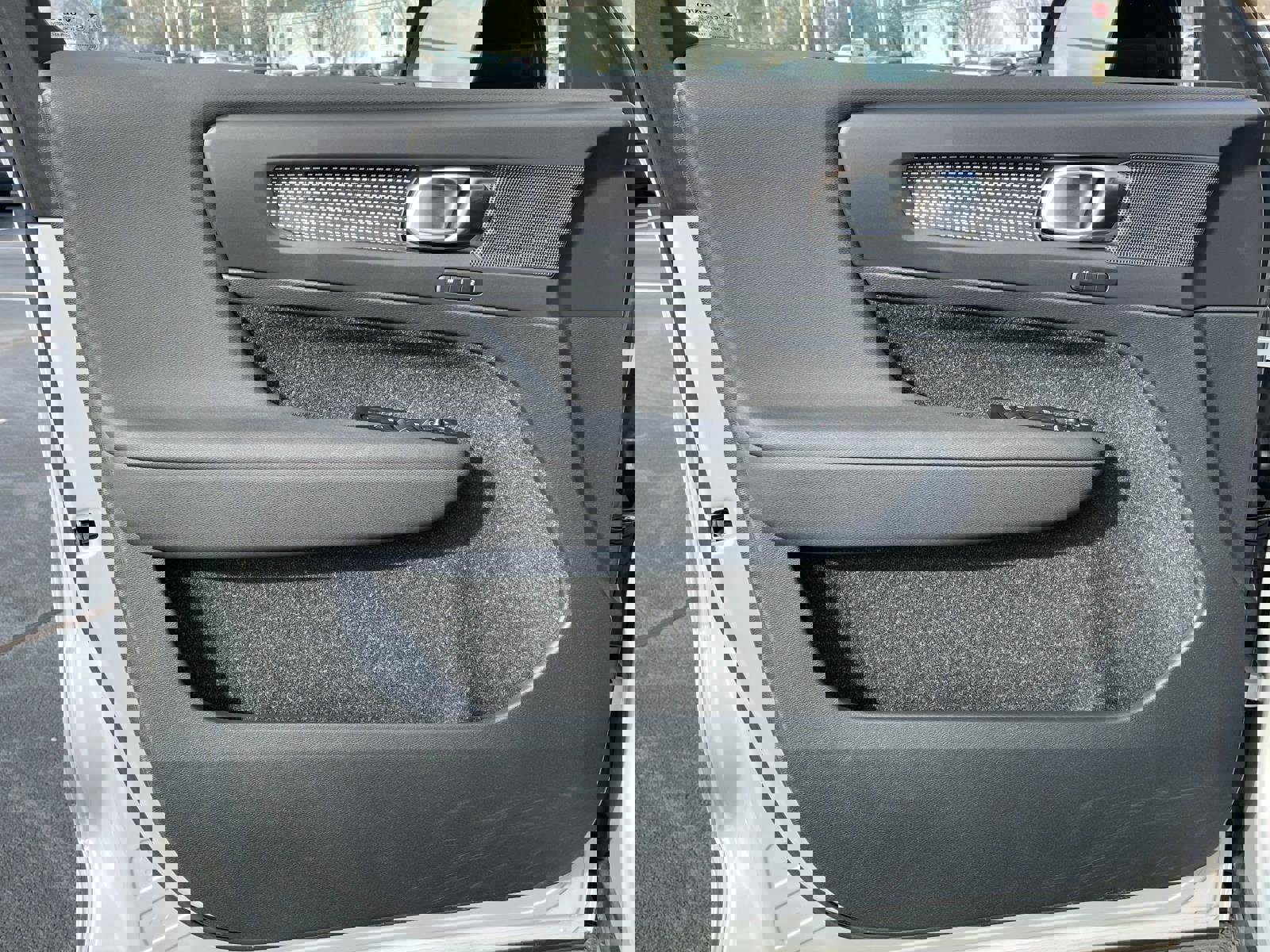 Certified 2022 Volvo XC40 P8 Recharge Plus image 15