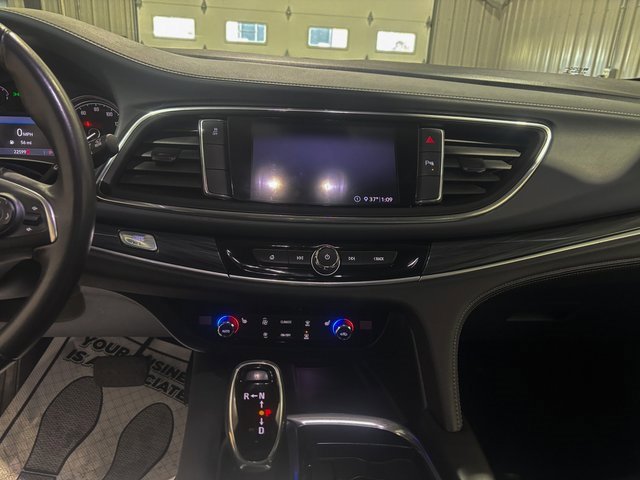 Used 2020 Buick Enclave Preferred image 21