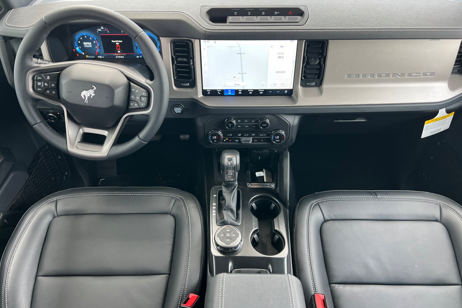 New 2026 Ford Bronco Outer Banks w/ Sasquatch Package AWD/4WD image 11