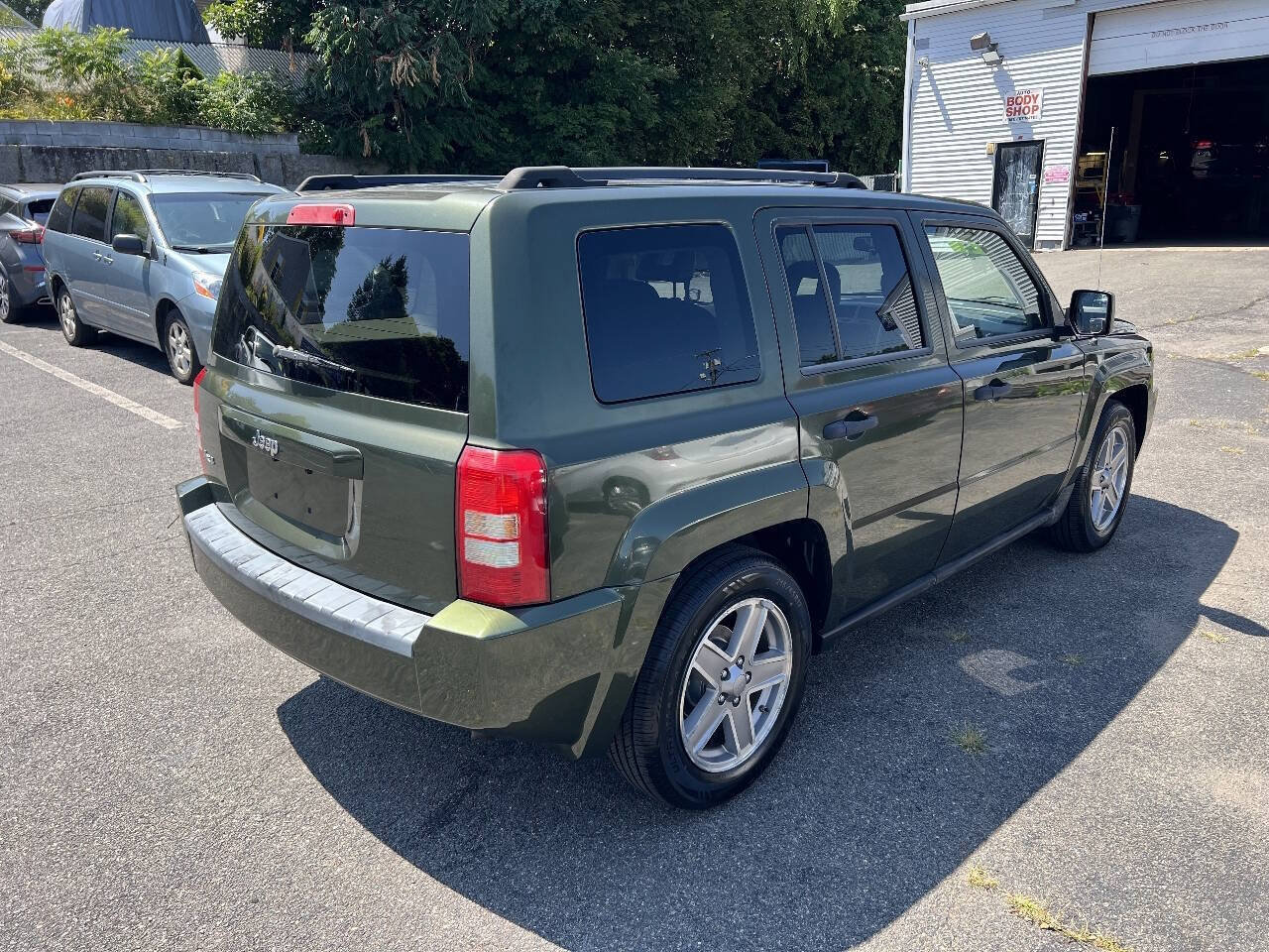 Used 2008 Jeep Patriot Sport AWD/4WD image 4