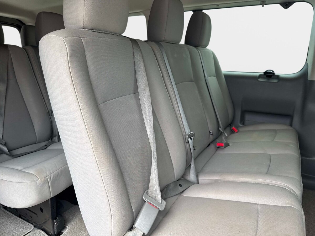 Used 2015 Nissan NV 3500 SV w/ Technology Package RWD image 13
