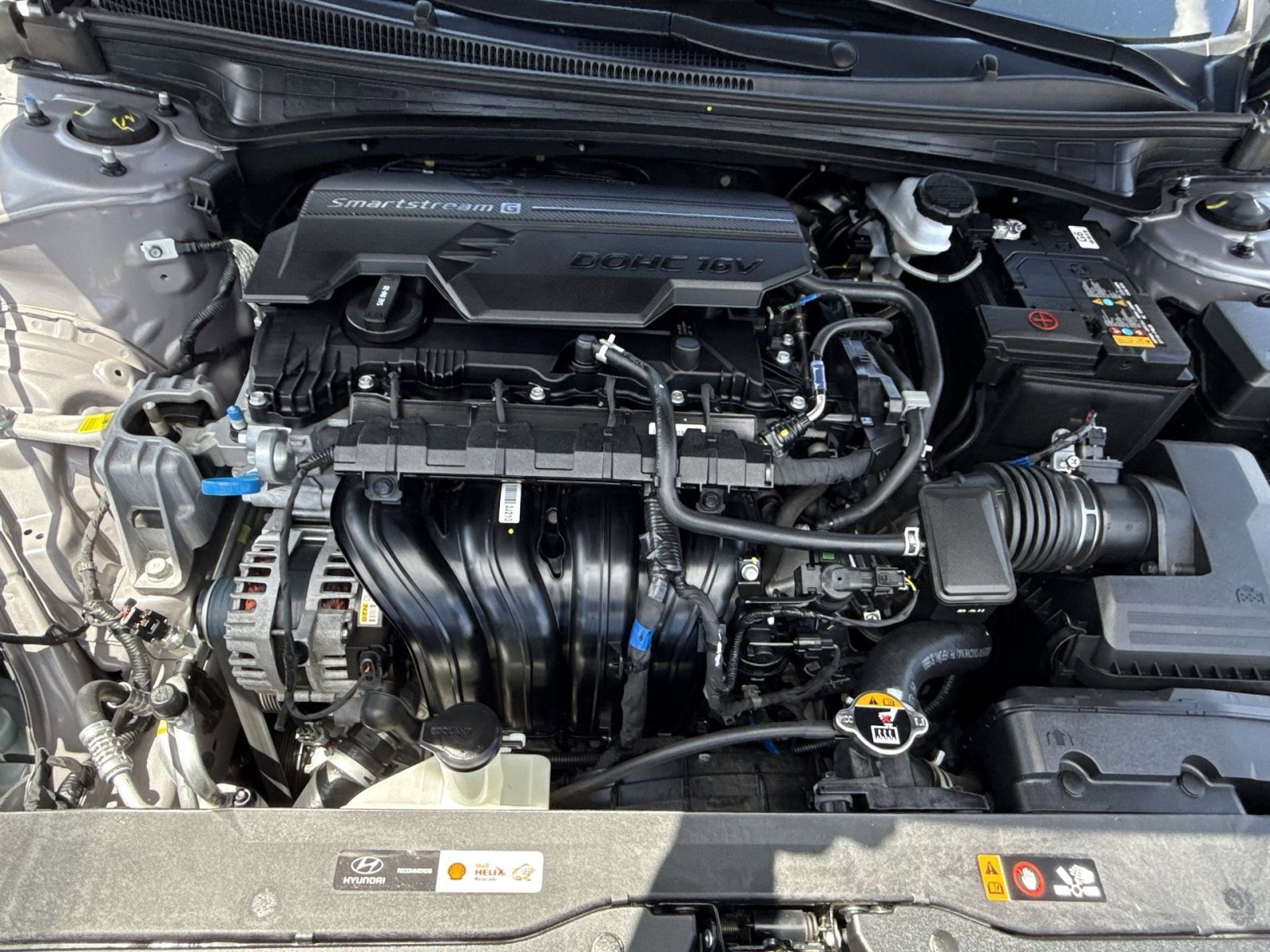 Certified 2025 Hyundai Elantra Sport FWD image 30