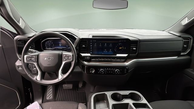 Used 2023 Chevrolet Silverado 1500 RST AWD/4WD image 16