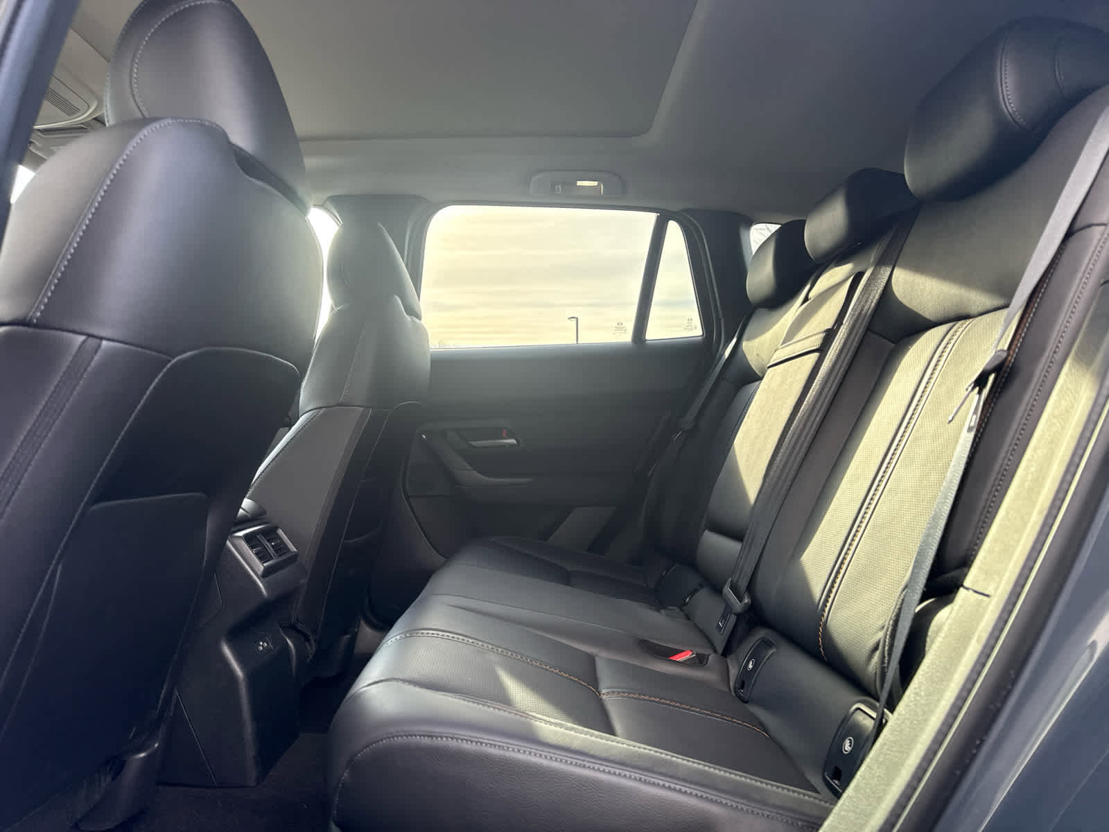 Certified 2025 MAZDA CX-50 AWD 2.5 Hybrid w/ Cargo Package image 8