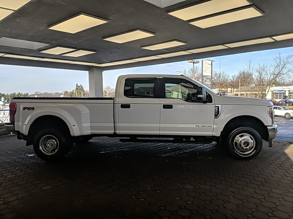 Used 2019 Ford F350 XL w/ Power Equipment Group image 4