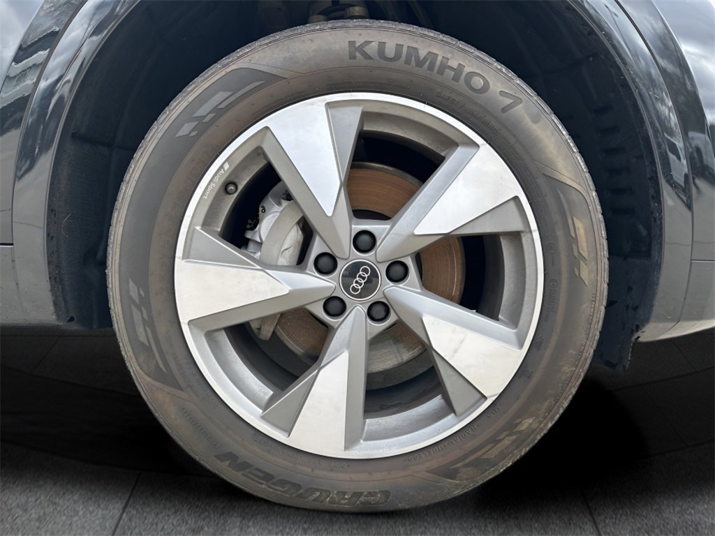Used 2023 Audi Q5 2.0T Premium Plus w/ Premium Plus Package image 9