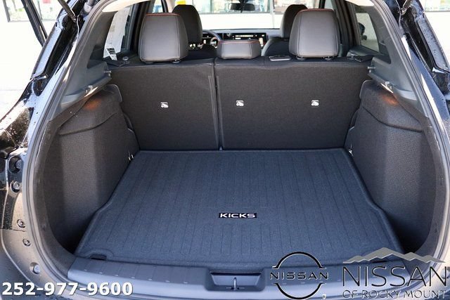 New 2025 Nissan Kicks SR AWD/4WD image 13