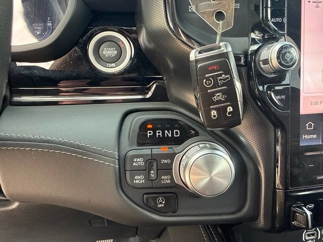 Used 2025 RAM 1500 Limited AWD/4WD image 39