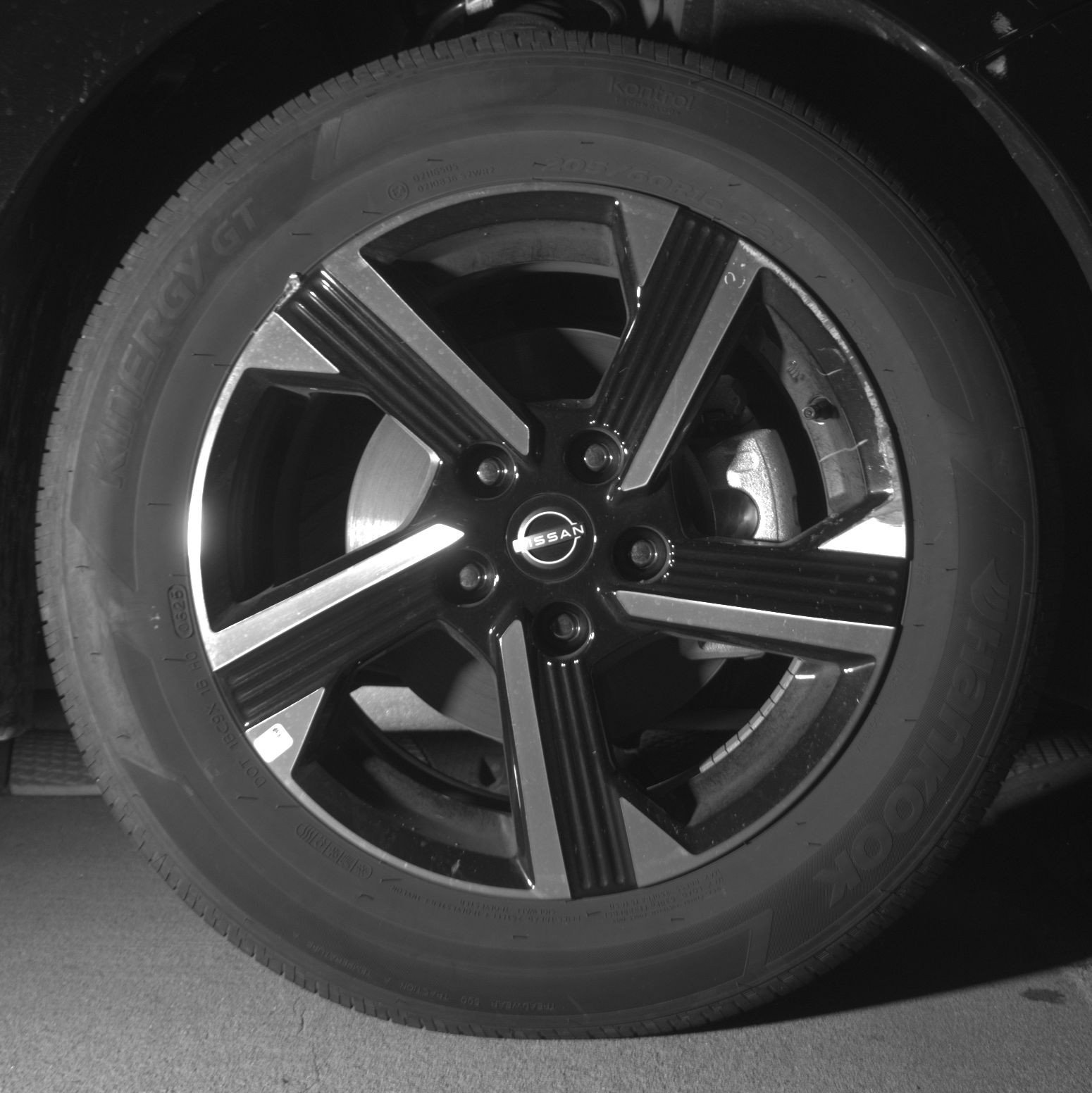 Used 2025 Nissan Sentra SV image 13