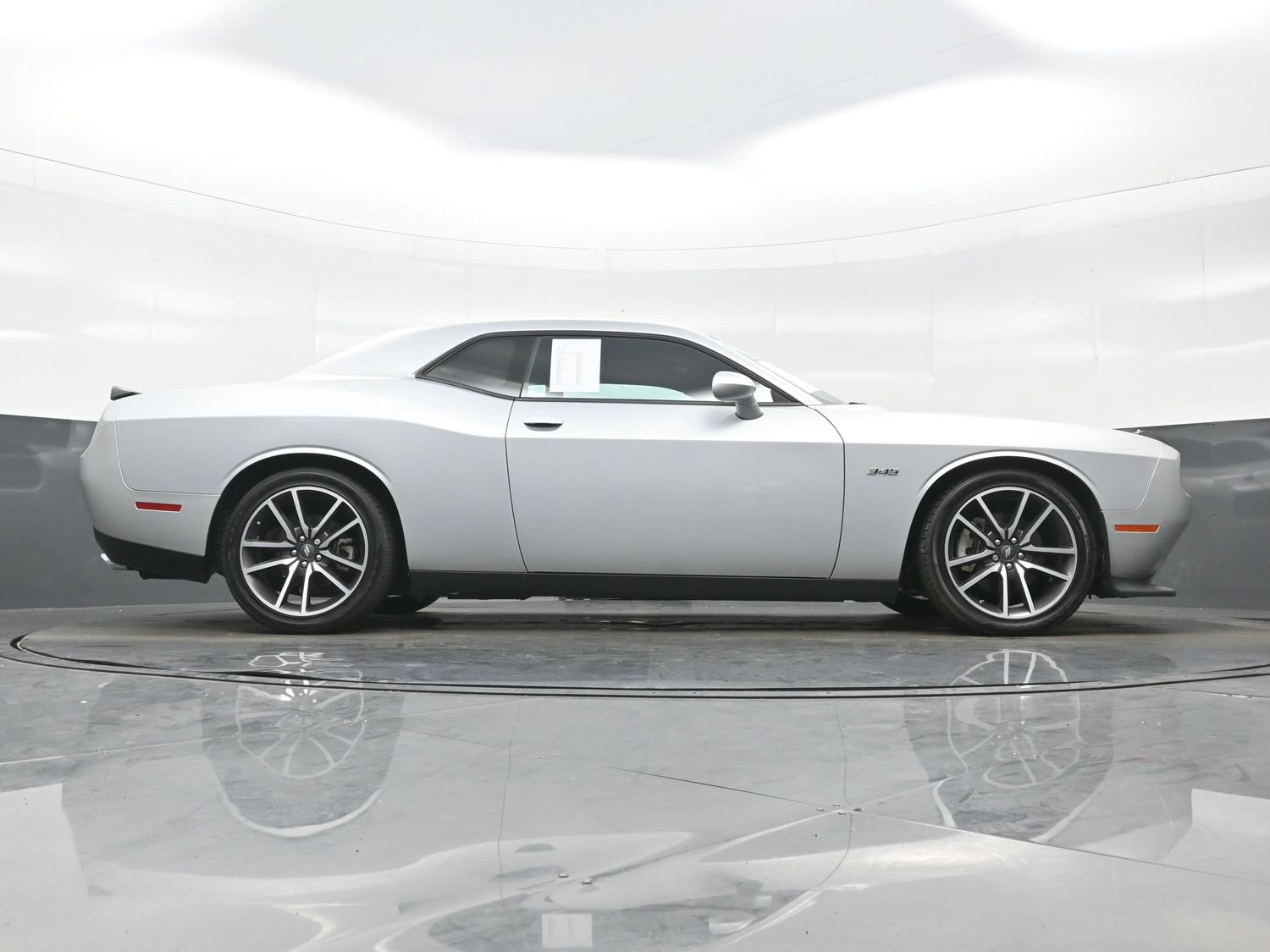 Used 2023 Dodge Challenger R/T RWD image 33