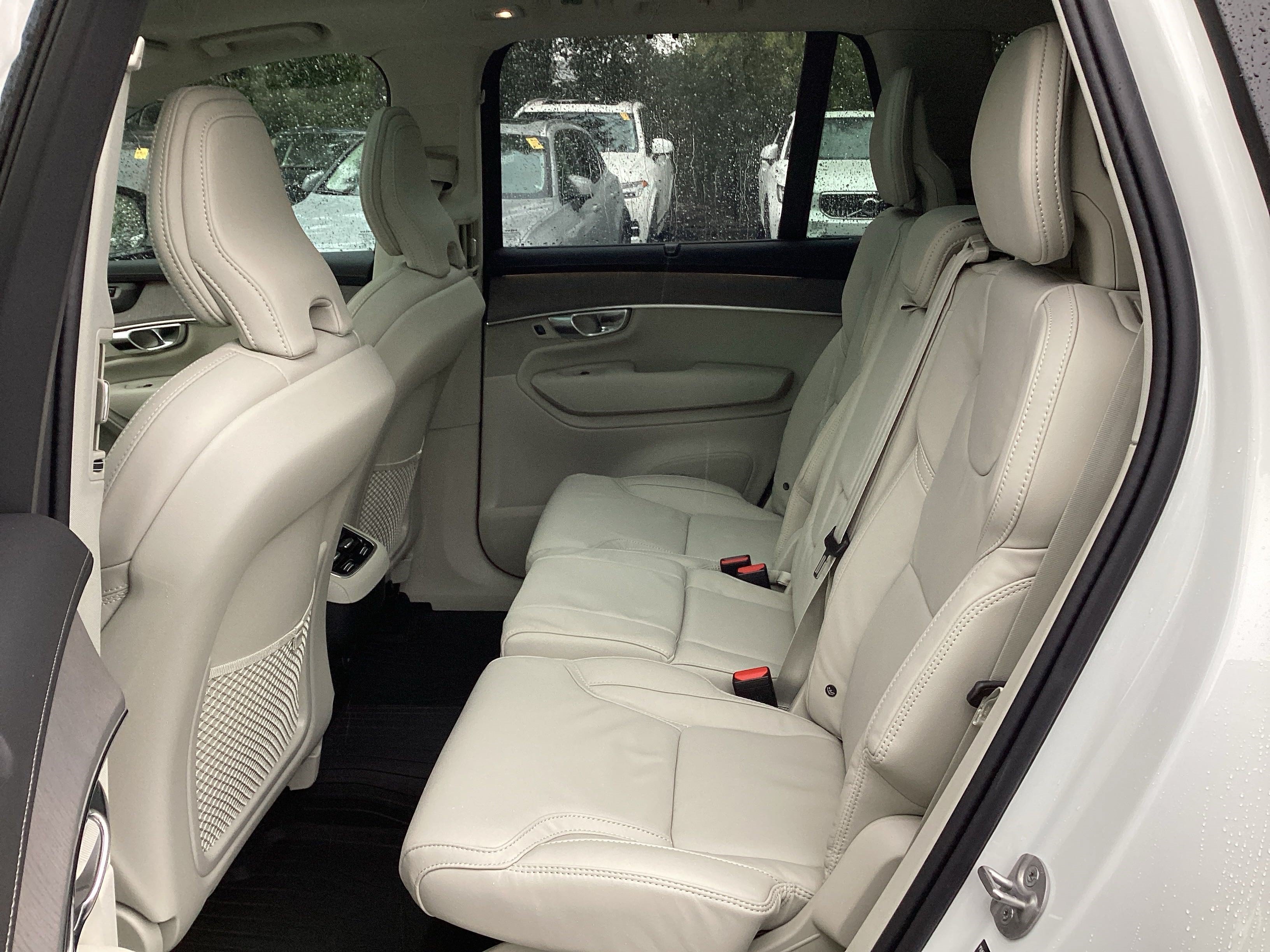 Used 2026 Volvo XC90 B6 Ultra w/ Protection Package Premier AWD/4WD image 32