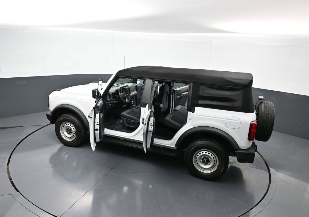 Used 2021 Ford Bronco Base image 46