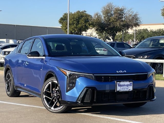 Used 2025 Kia K4 GT-Line FWD image 2
