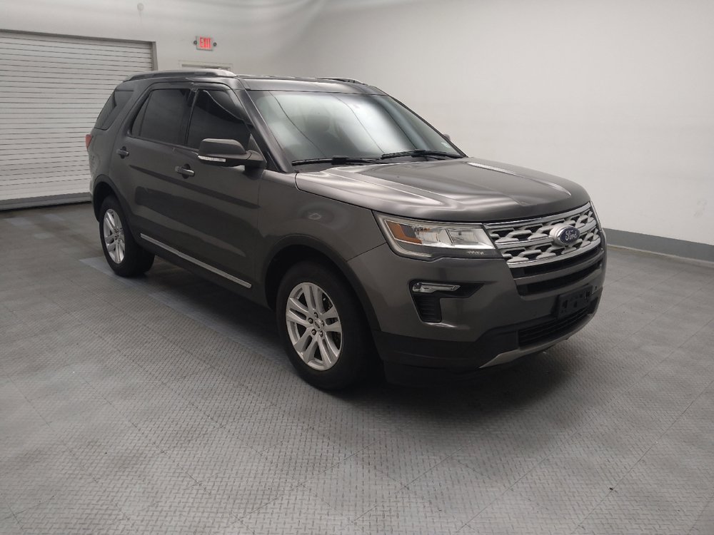 Used 2019 Ford Explorer XLT w/ Equipment Group 202A AWD/4WD image 11