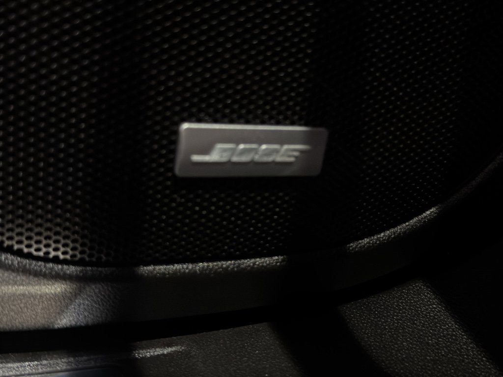 Used 2022 GMC Acadia Denali w/ GMC Pro Grade Package image 38