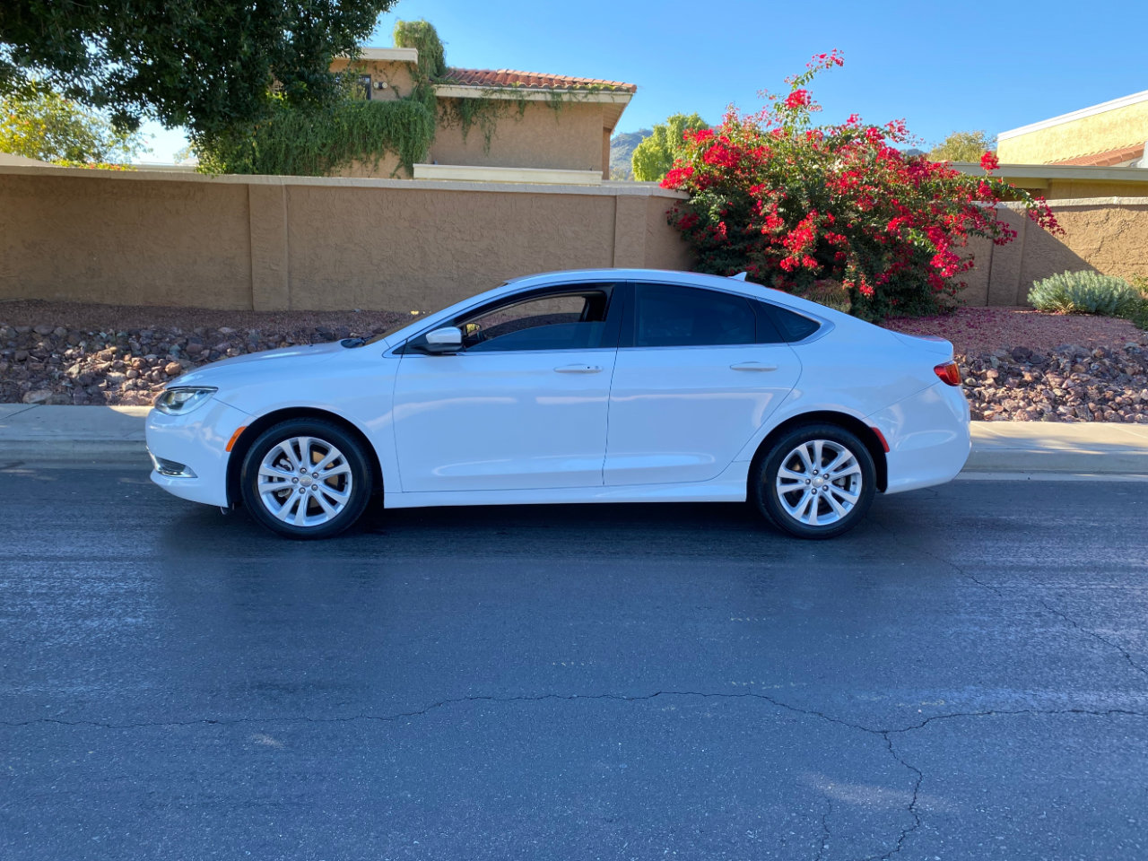 Used 2017 Chrysler 200 Limited Platinum image 70