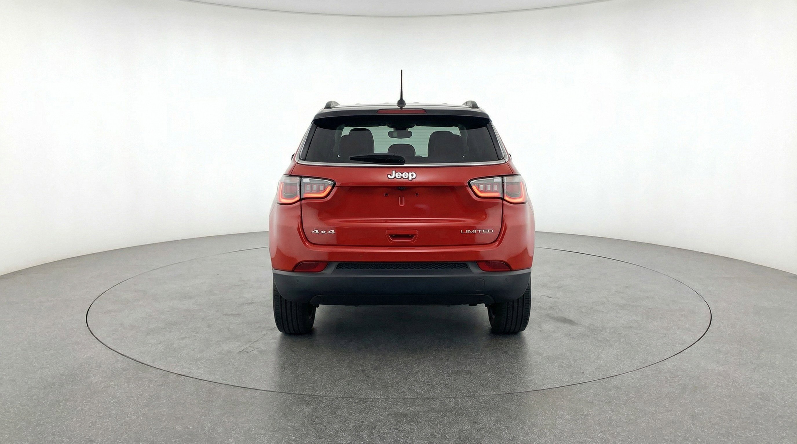 Used 2025 Jeep Compass Limited image 7