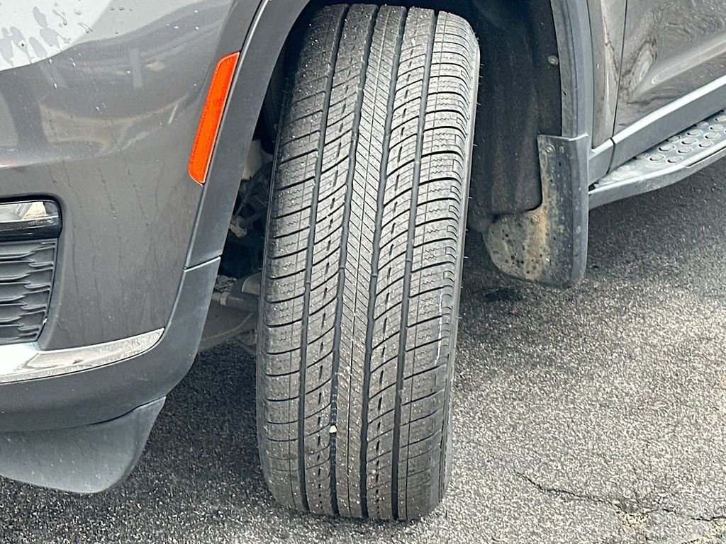 Used 2022 Jeep Grand Cherokee L Limited image 25