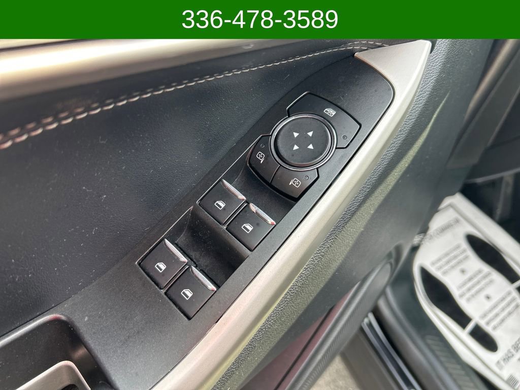 Used 2020 Ford Explorer XLT w/ Equipment Group 202A image 11