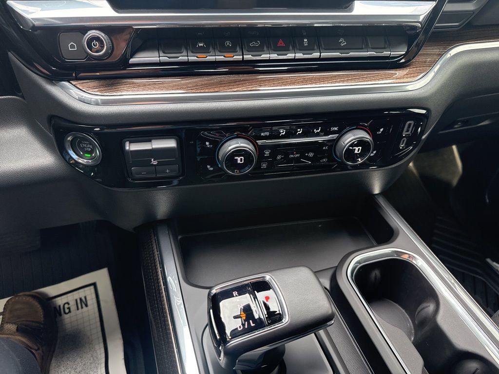 Used 2022 Chevrolet Silverado 1500 LT Trail Boss image 38