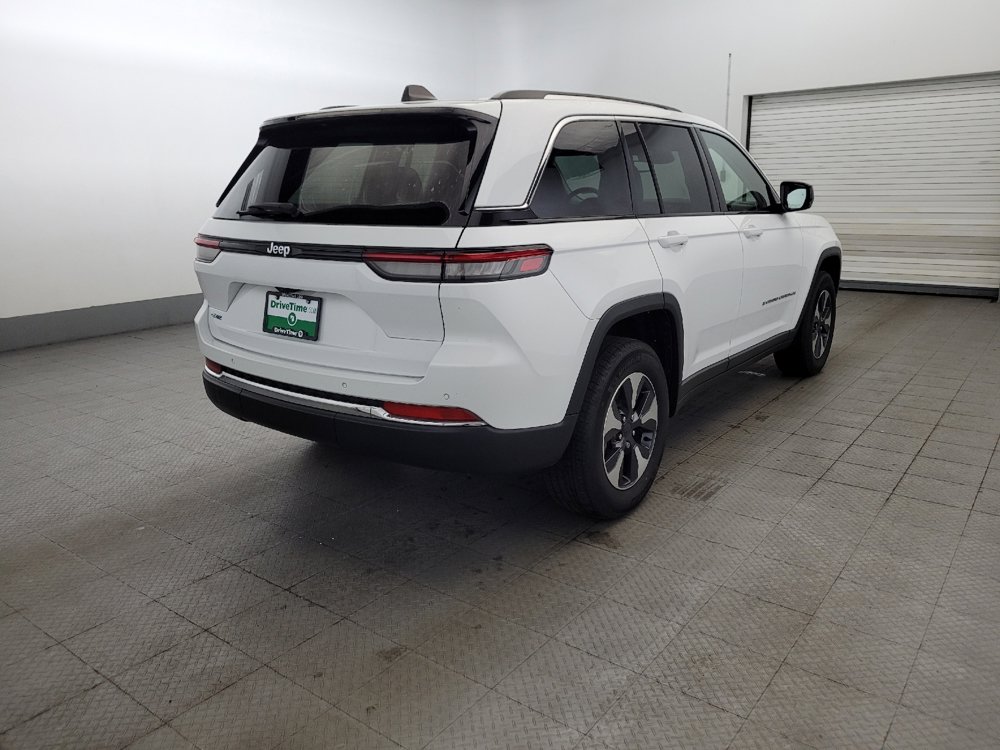 Used 2023 Jeep Grand Cherokee 4WD 4xe image 9
