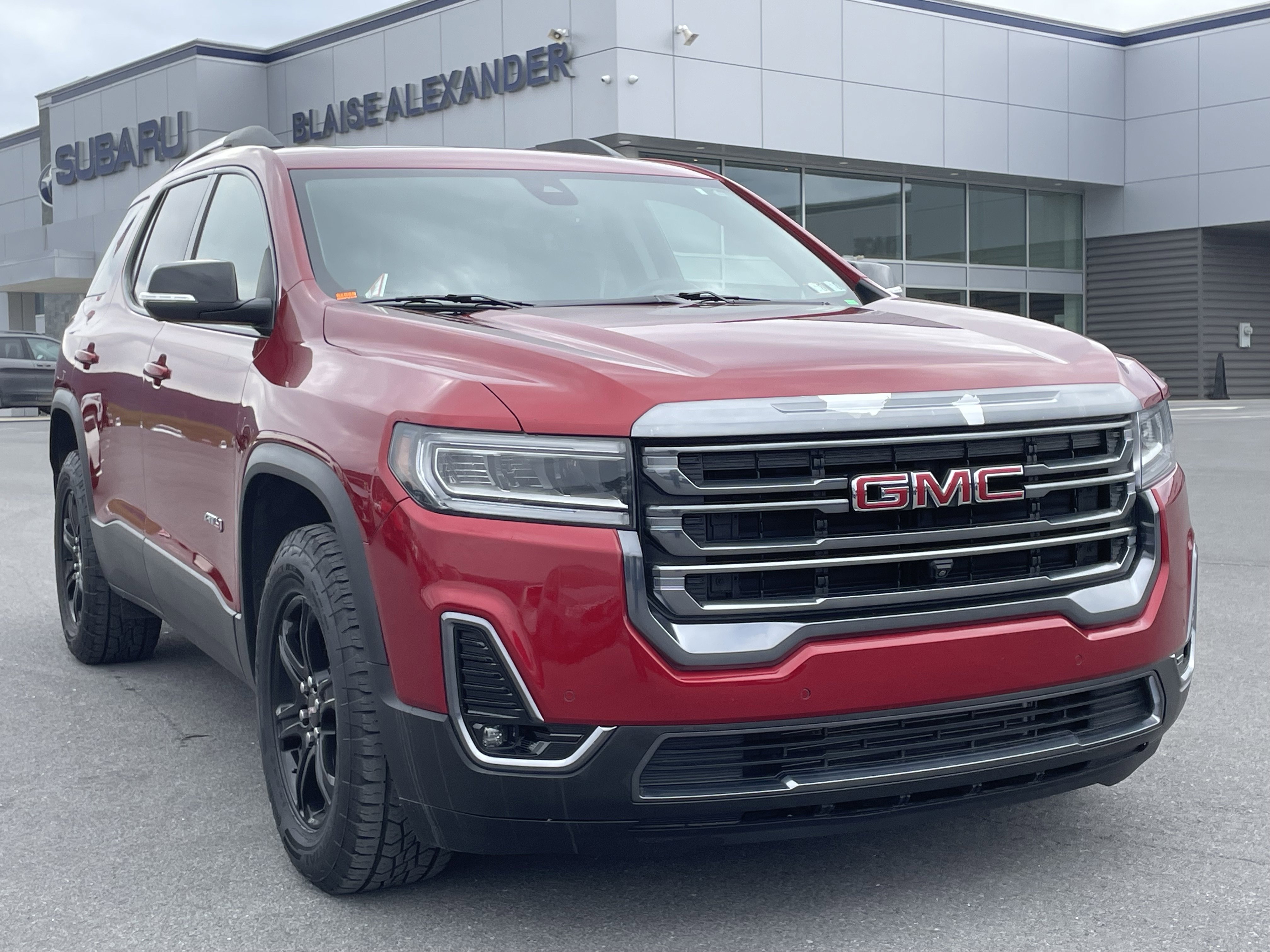 Used 2023 GMC Acadia AT4 w/ Technology Package AWD/4WD image 1