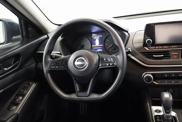 Used 2024 Nissan Altima 2.5 S FWD image 13