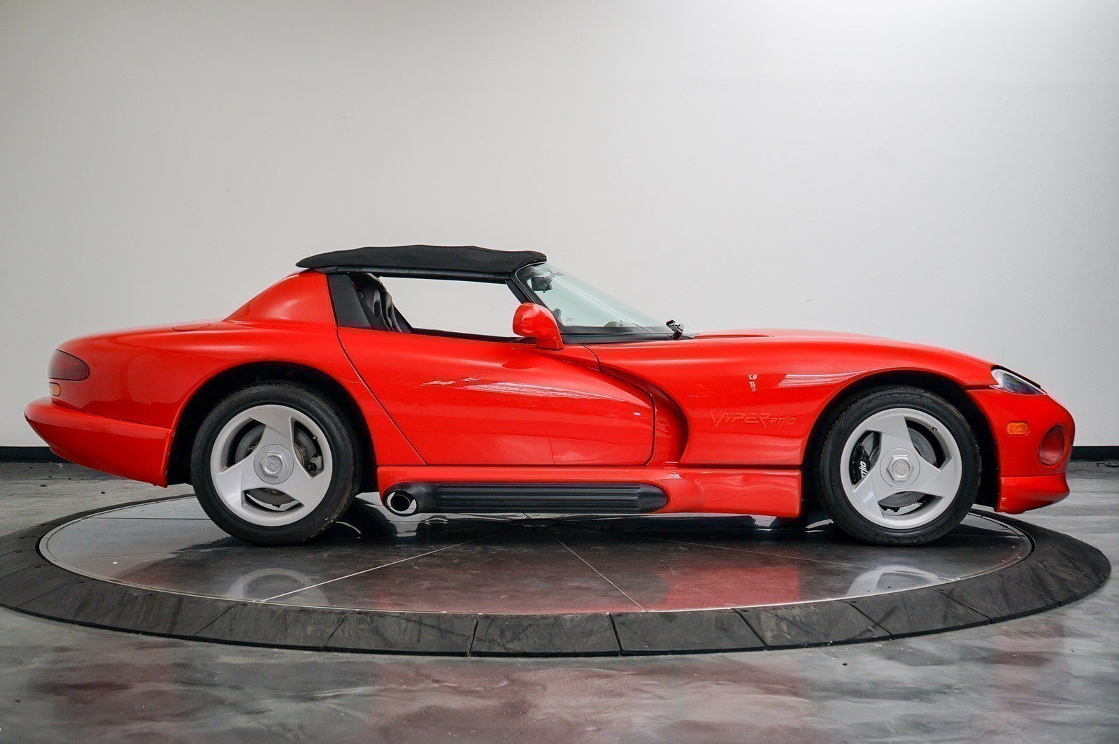 Used 1993 Dodge Viper RT/10 image 13