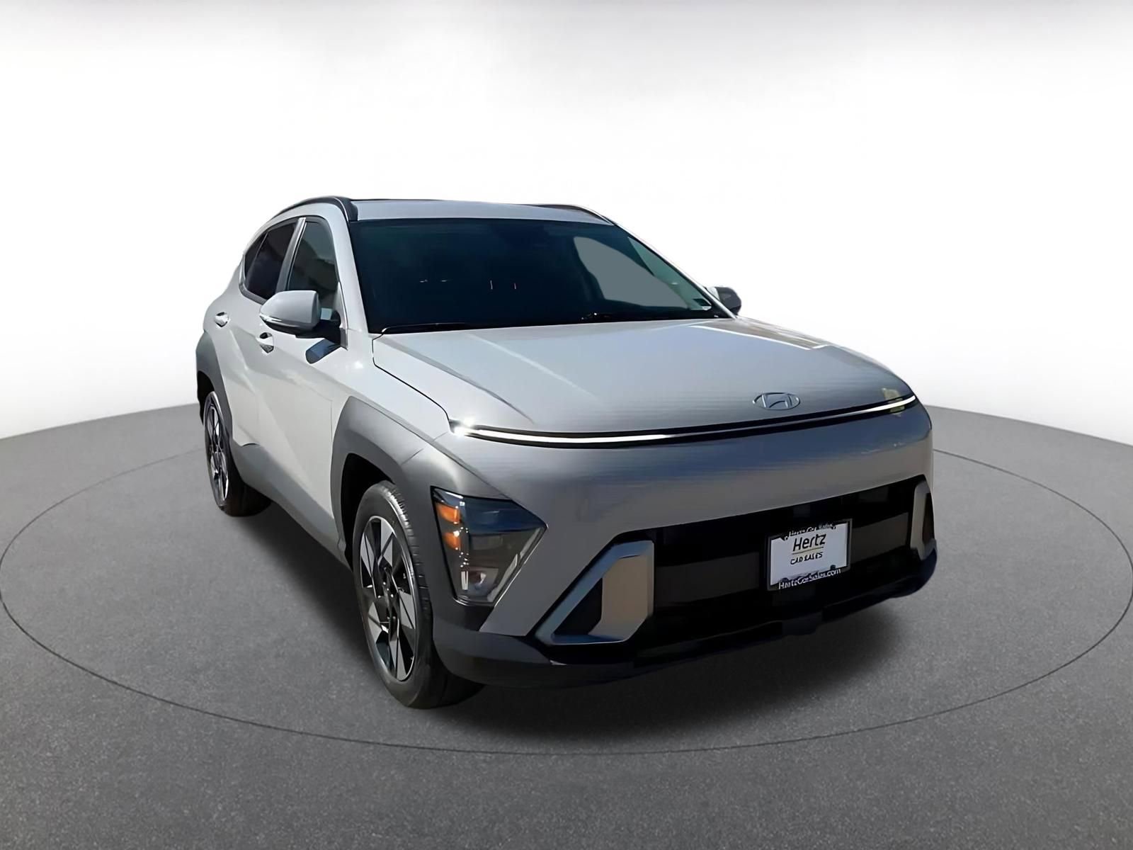 Used 2025 Hyundai Kona SEL image 3