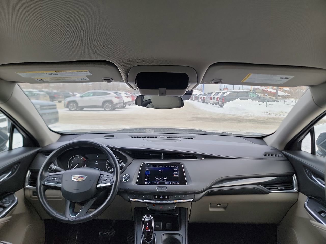 Used 2023 Cadillac XT4 Premium Luxury AWD/4WD image 25