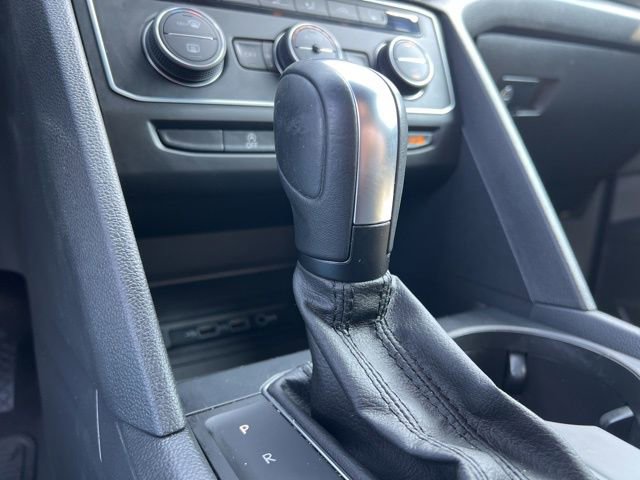 Used 2020 Volkswagen Atlas Cross Sport SE image 21