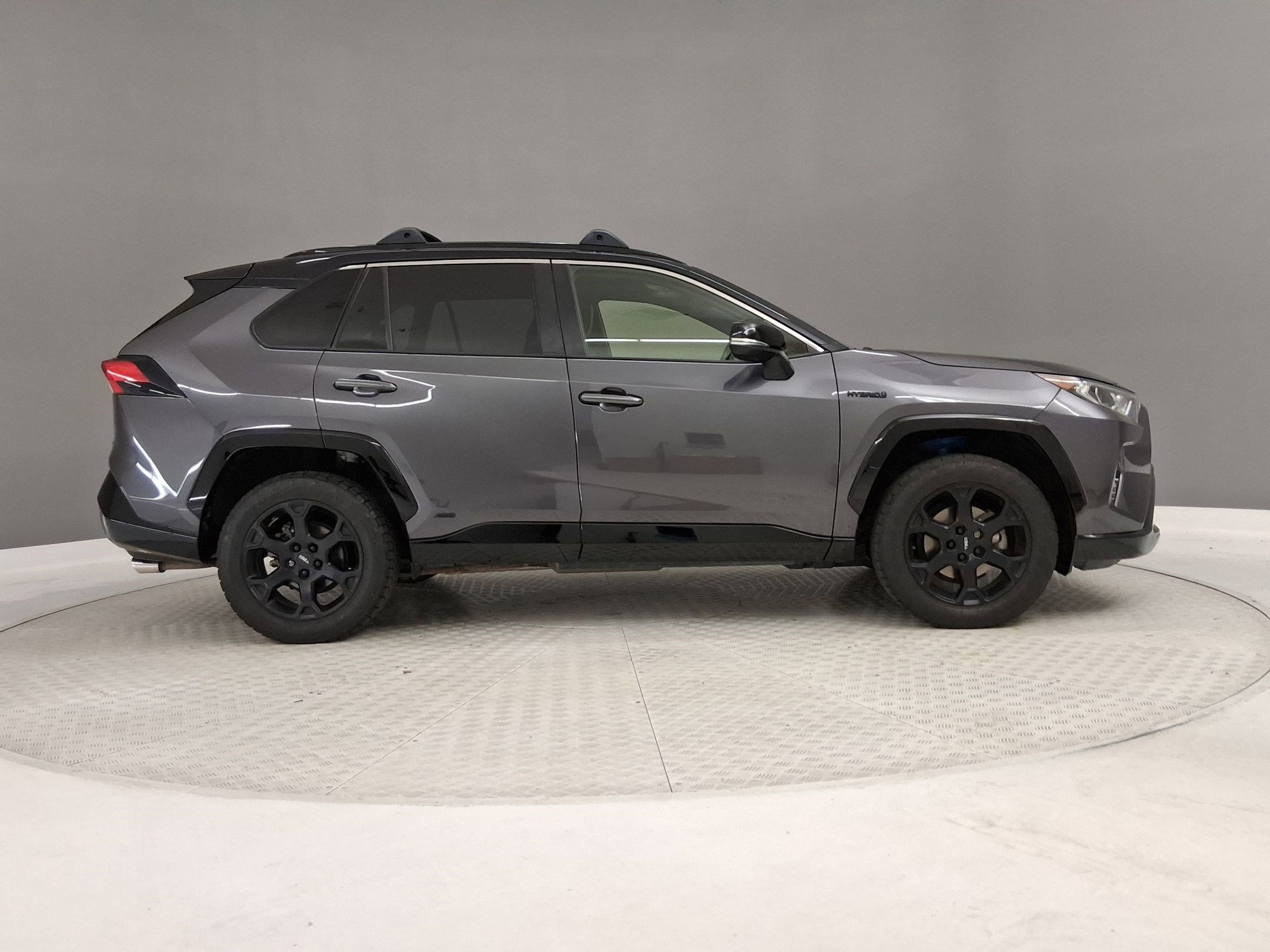 Used 2020 Toyota RAV4 XSE w/ XSE Grade Weather Package AWD/4WD image 6