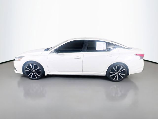 Used 2020 Nissan Altima 2.5 SR w/ Premium Package FWD image 5