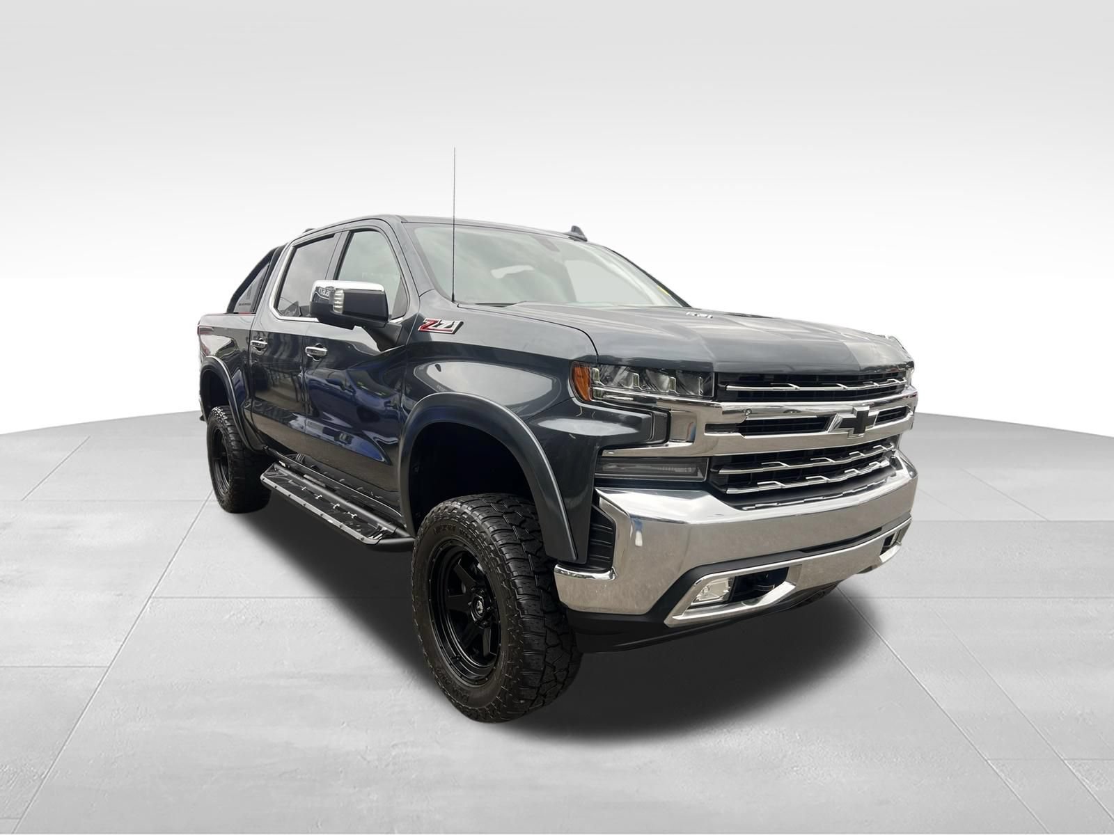 Used 2019 Chevrolet Silverado 1500 LTZ w/ LTZ Convenience Package AWD/4WD image 8